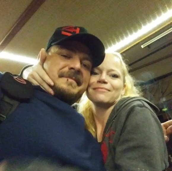 Meet your Posher, Amanda - Picture 1 of 1